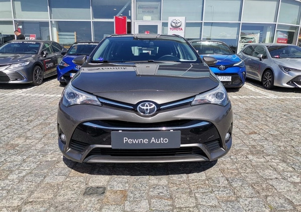 Toyota Avensis cena 61900 przebieg: 120200, rok produkcji 2017 z Okonek małe 121
